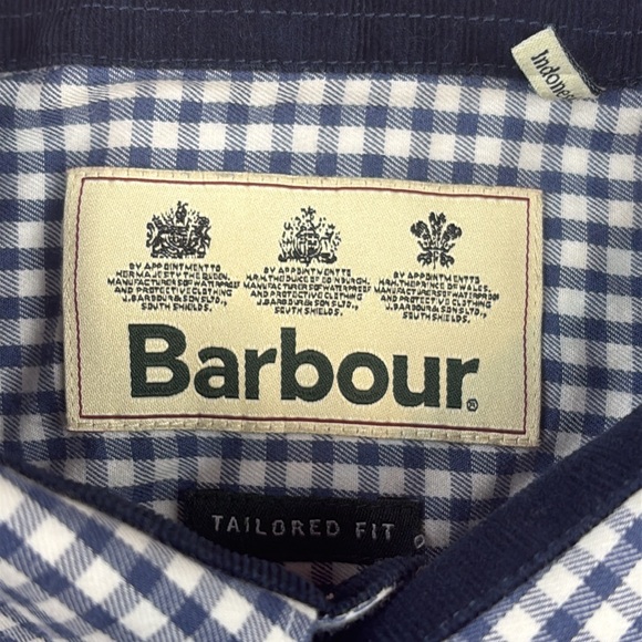 Barbour Men's Dress Shirt – Tailored Fit – Size XL - Picture 4 of 8